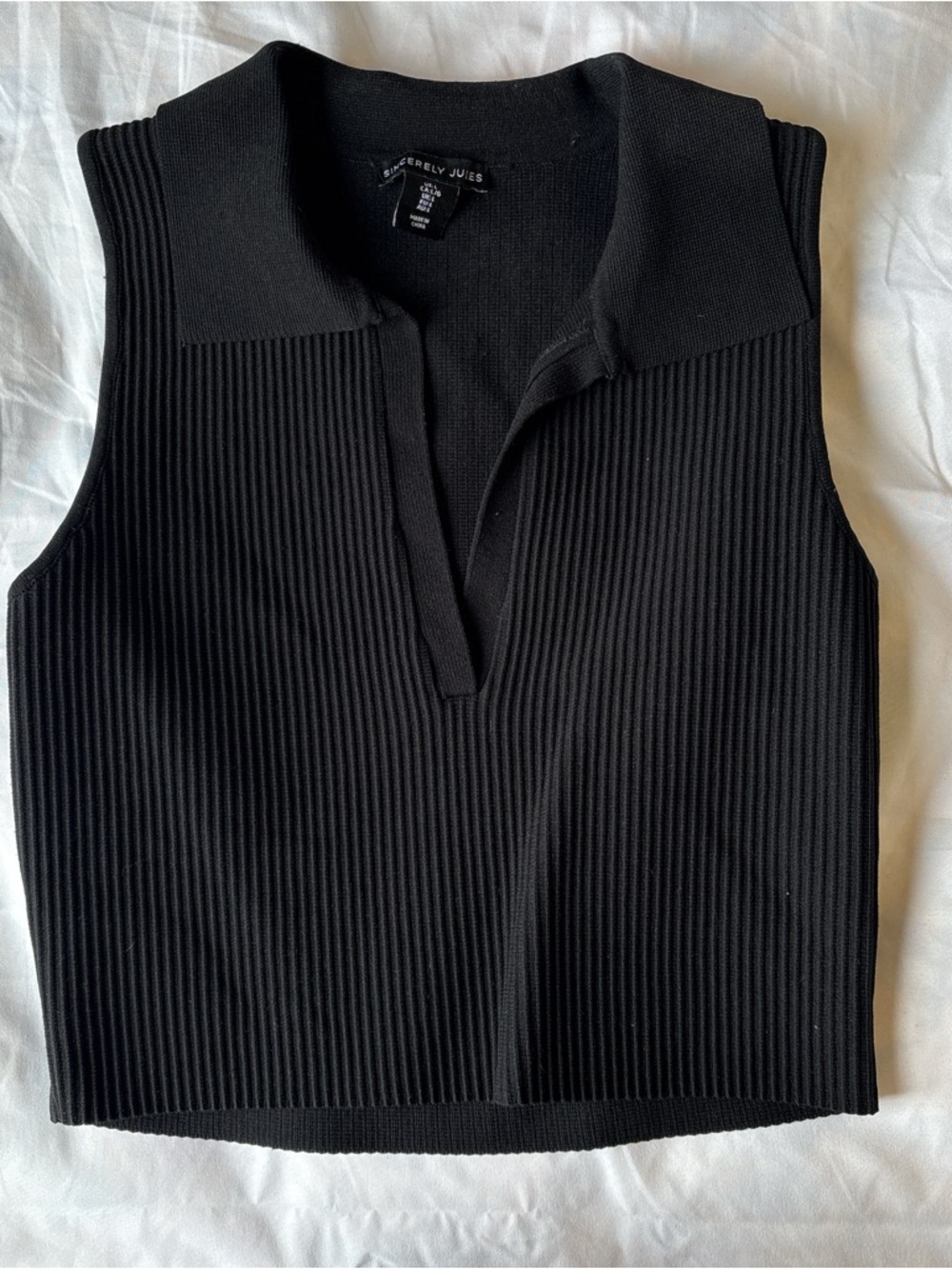 Sincerly Jules Black Ribbed V-Placket Sleeveless Polo Tank